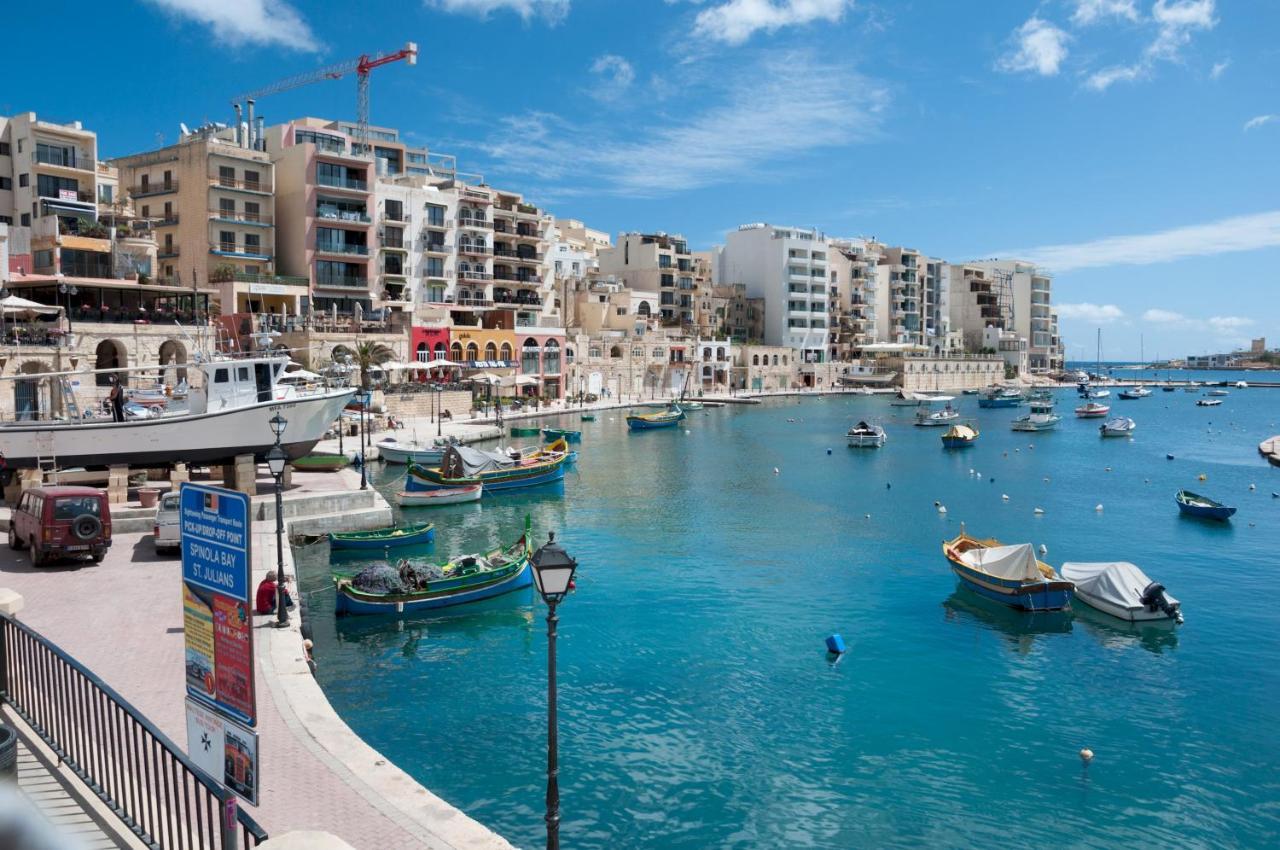 Deluxe Apartment With Valletta And Harbour Views Sliema Esterno foto
