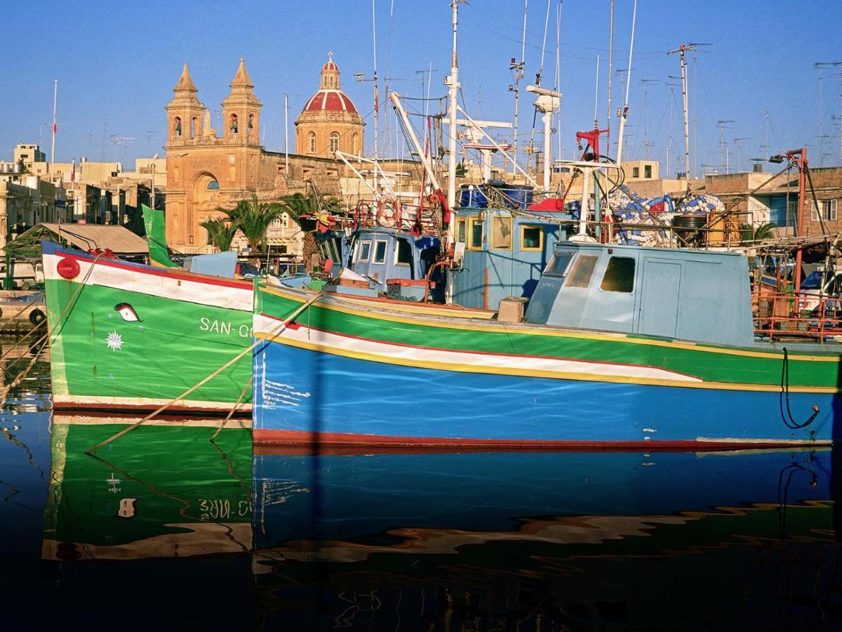 Deluxe Apartment With Valletta And Harbour Views Sliema Esterno foto