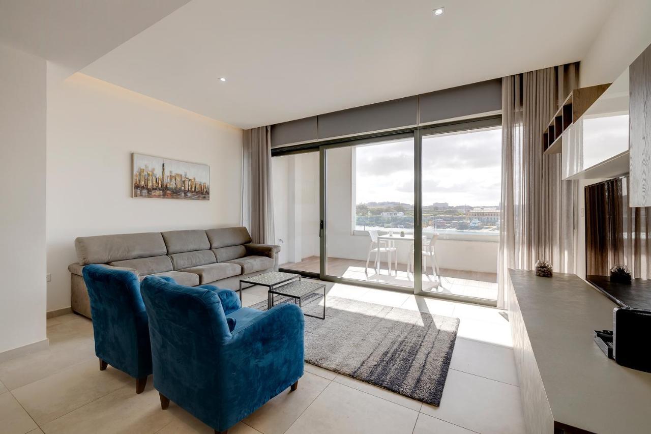 Deluxe Apartment With Valletta And Harbour Views Sliema Esterno foto
